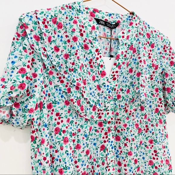 NEW Zara floral button up top - Picture 10 of 13